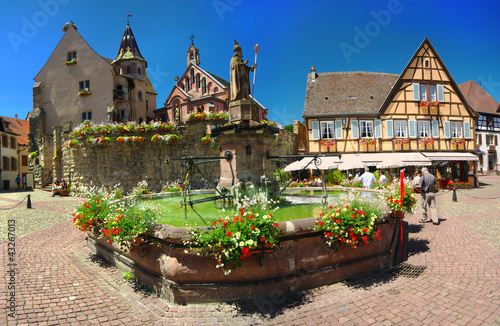 Village d'Eguisheim ,Alsace (Fr). photo