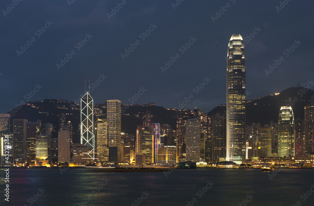 Obraz premium hong kong skyline at evening