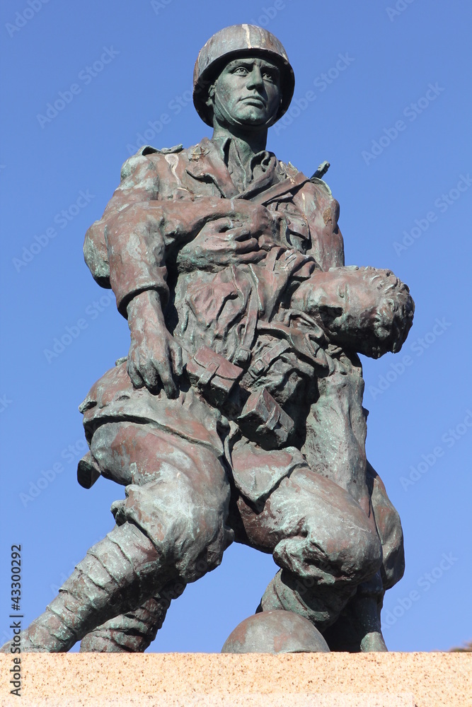 Fototapeta premium MONUMENTO AI CADUTI ARZACHENA 08