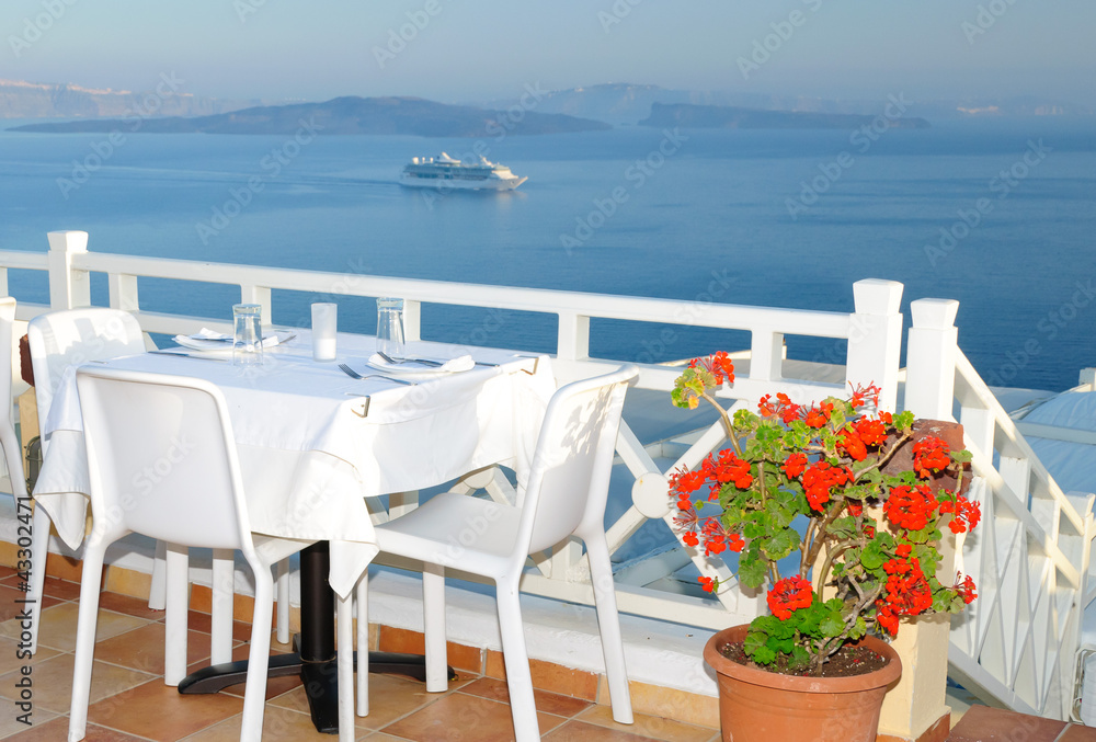 Dinning on Santorini, famous island in Greece