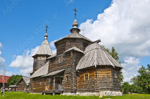 Деревянная церковь в Русской деревне. Суздаль.