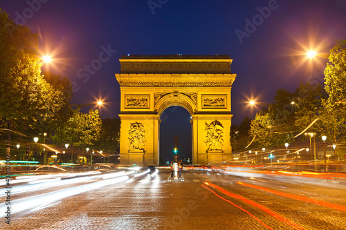 Arch of Triumph, Paris, France © sborisov