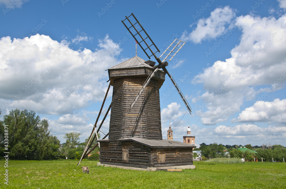 Obraz premium Wooden windmill