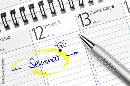 Terminkalender mit Eintrag für ein Seminar