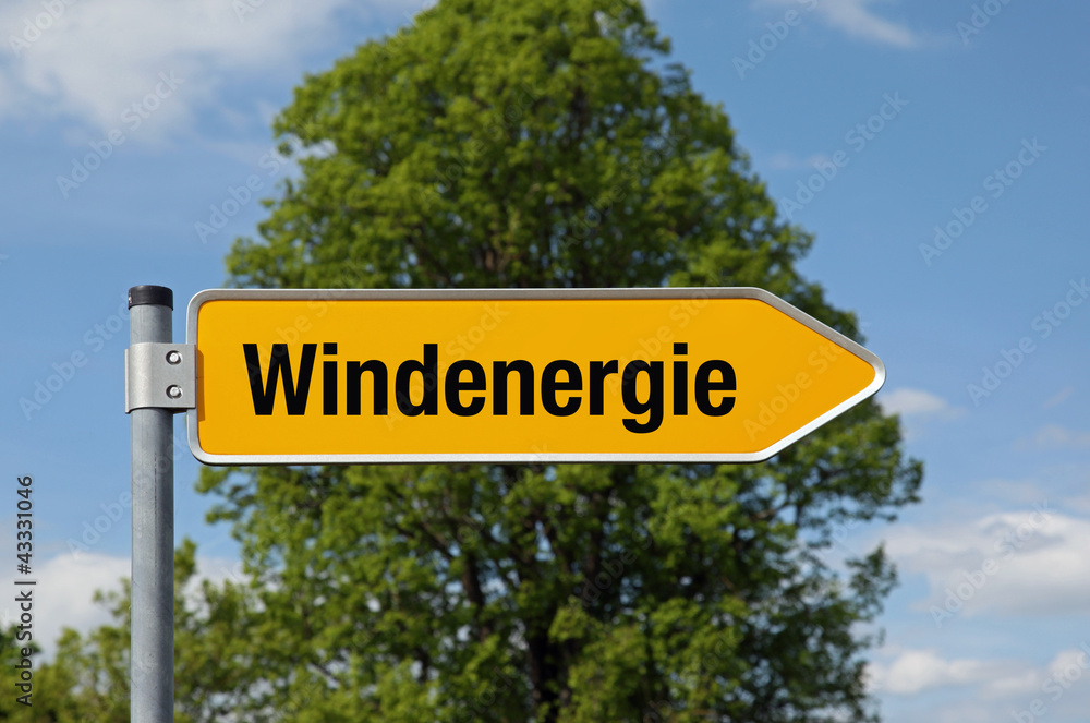 Fototapeta premium Pfeil mit Baum WINDENERGIE