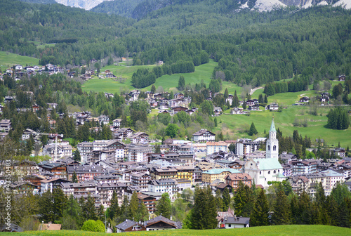 Cortina d'Ampezzo e la valle del Cadore, Alpi italiane photo
