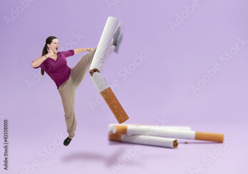 Combat contre la cigarette photo