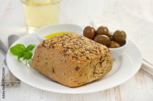 bread with olives and olive oil
