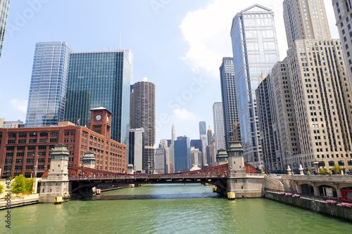 Bridge in Chicago © maksymowicz