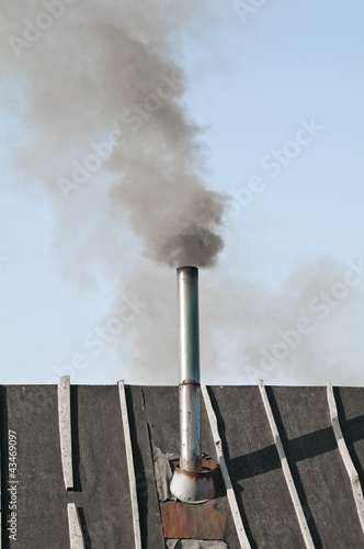 Крыша и дымовая труба бани