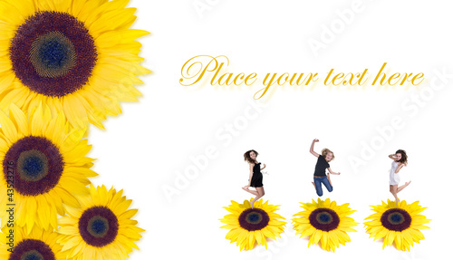 Fototapeta Naklejka Na Ścianę i Meble -  Karte mit Sonnenblumen und springenden Mädchen
