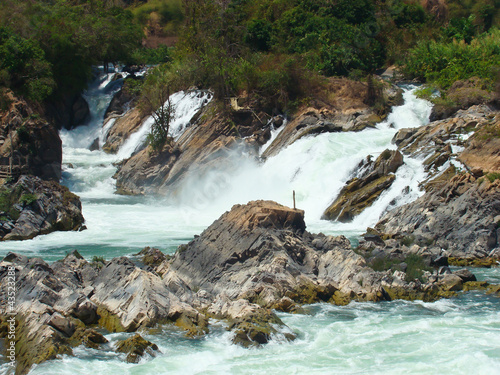 Foto khon pha peng waterfalls, champasak, southern laos