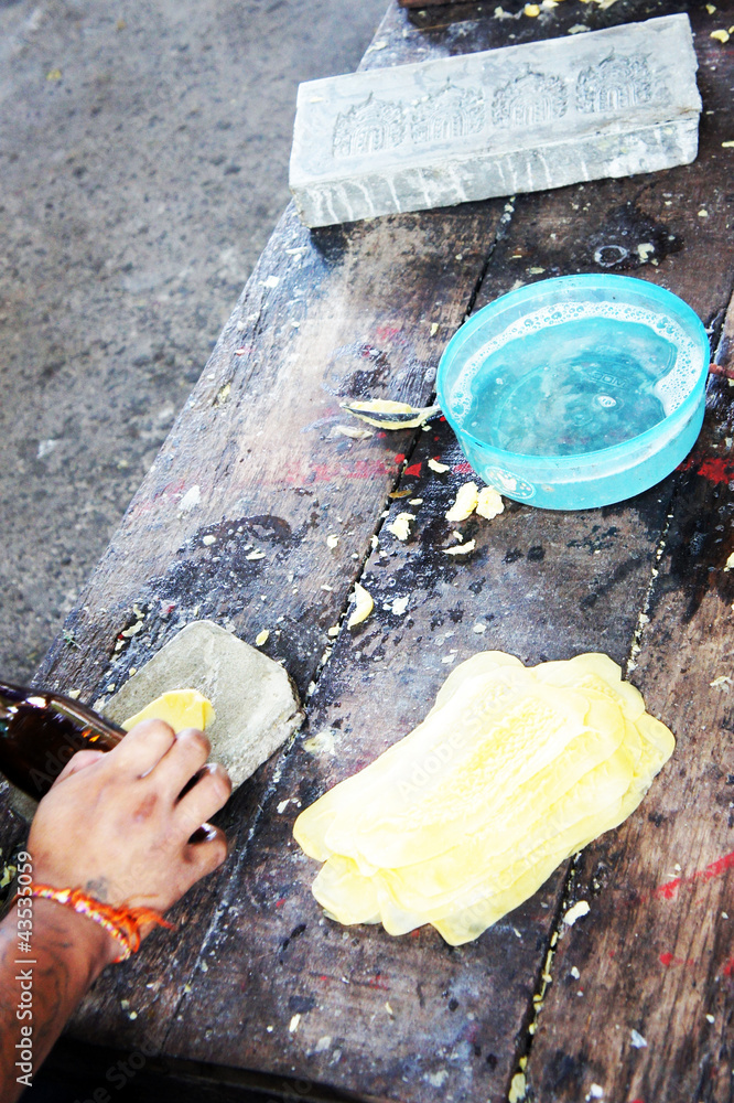 Obraz premium Components carved candles 4