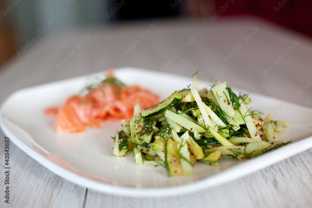 Kohlrabi sommer salad with salmon and zucchini Kohlrabi sommer salad with salmon and zucchini