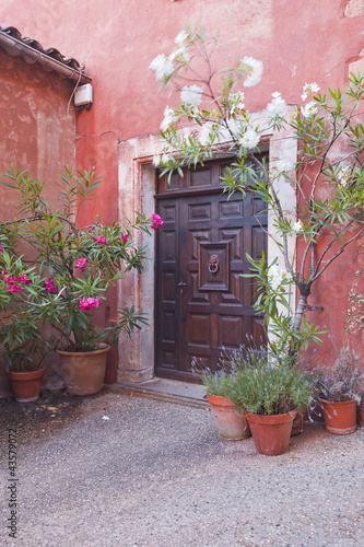 Fototapeta Naklejka Na Ścianę i Meble -  Houses in Roussillon, Provence