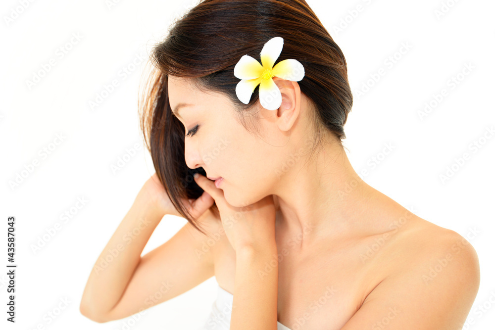 横顔の美しい女性 横顔の美しい女性