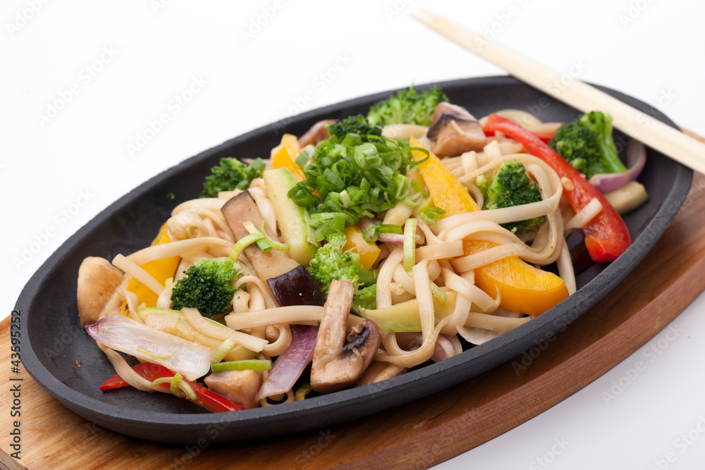 Udon with vegetables