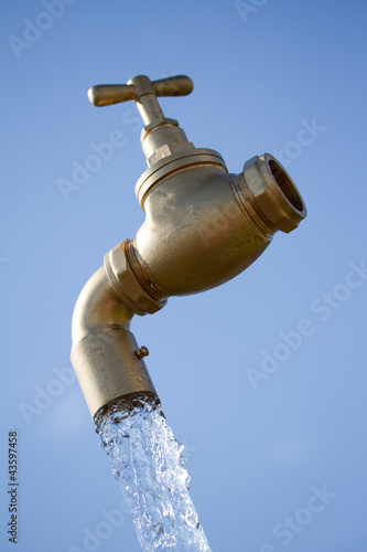 Water tap gushing water