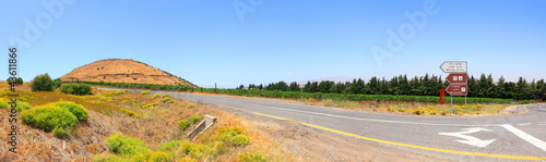 Fotografija Crossroad in rural landscape