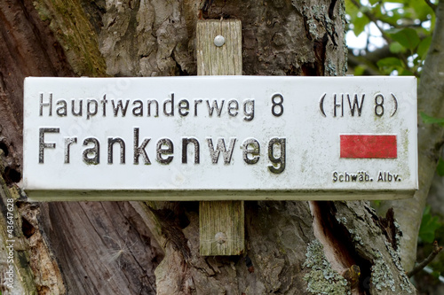 Schild Hauptwanderweg photo