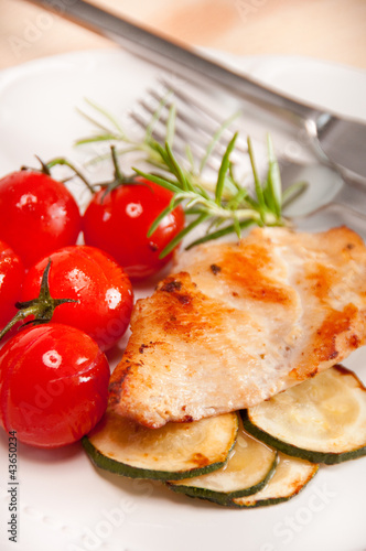 grilled chicken breast with cherry tomatoes