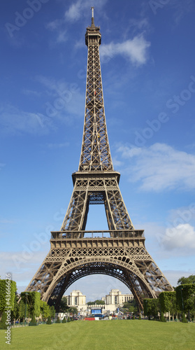 Eiffel Tower, Paris, France © vlad_g
