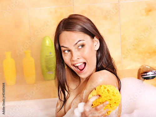 Obraz na płótnie Woman take bubble bath.