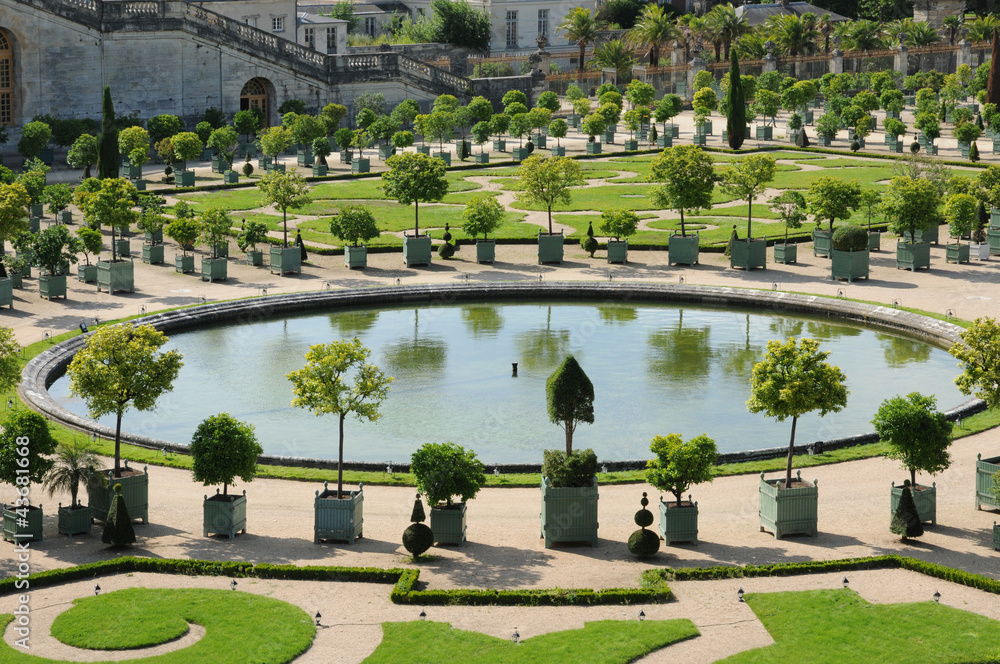 Fototapeta France, garden of the Versailles palace Orangery