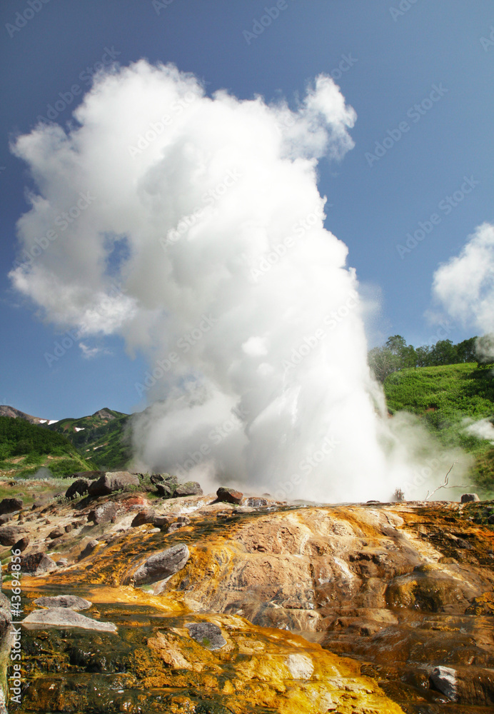 erupting geysers 