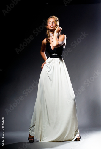 Canvas Print Alluring girl