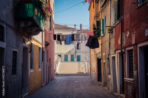 Fototapeta Naklejka Na Ścianę i Meble -  Linen in Venice streets