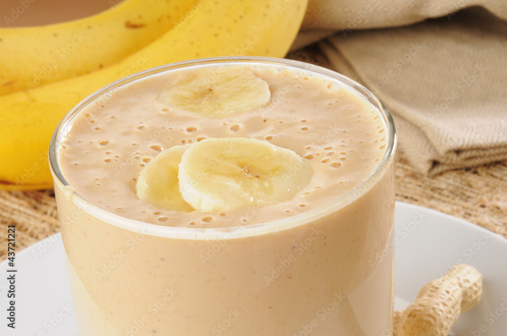 Peanut butter and banana smoothie Peanut butter and banana smoothie