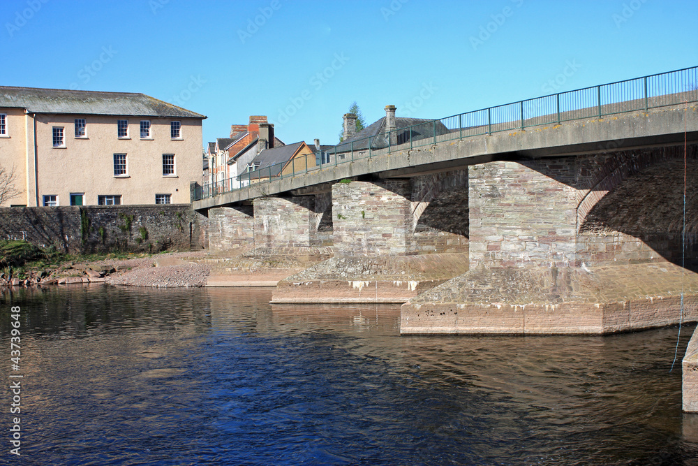 Fototapeta premium bridge over River Usk, Brecon