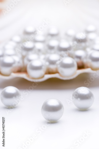 Perlen in einer Jakobsmuschel