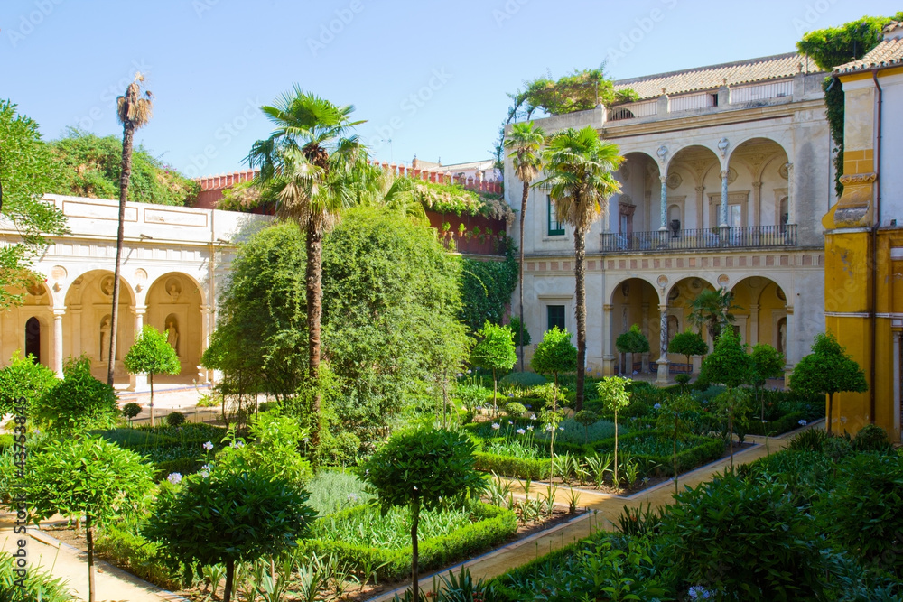 Naklejka premium garden of Casa de Pilatos, Seville, Spain