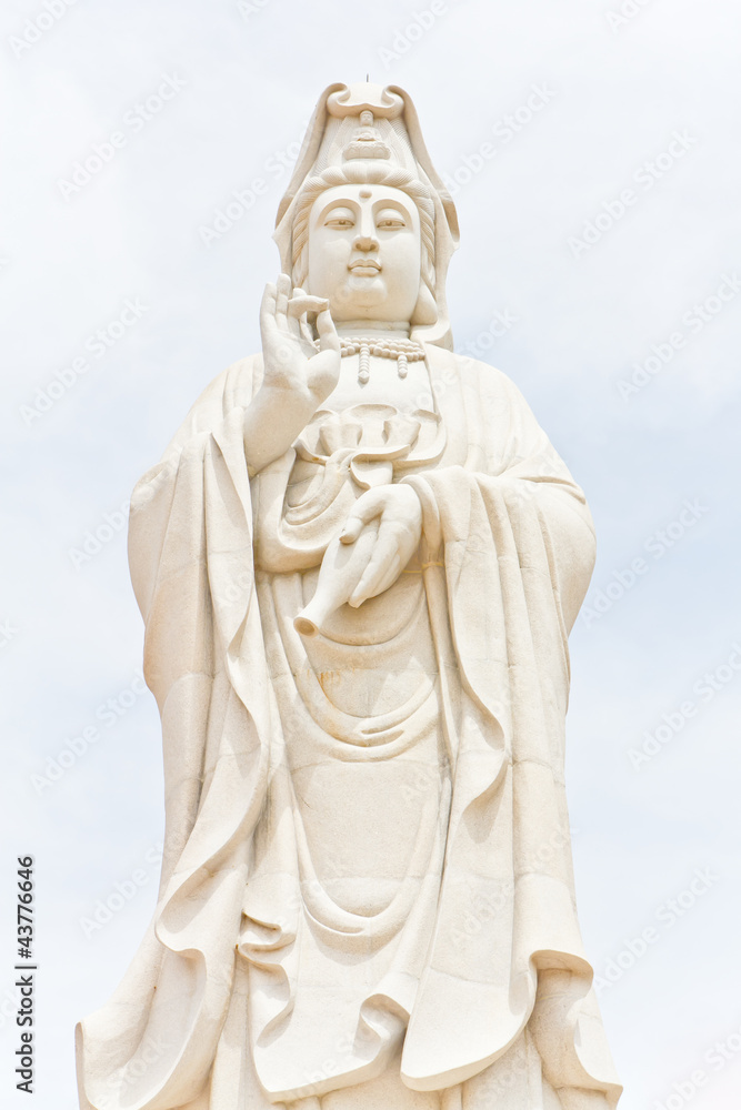 Statue of Guan in  