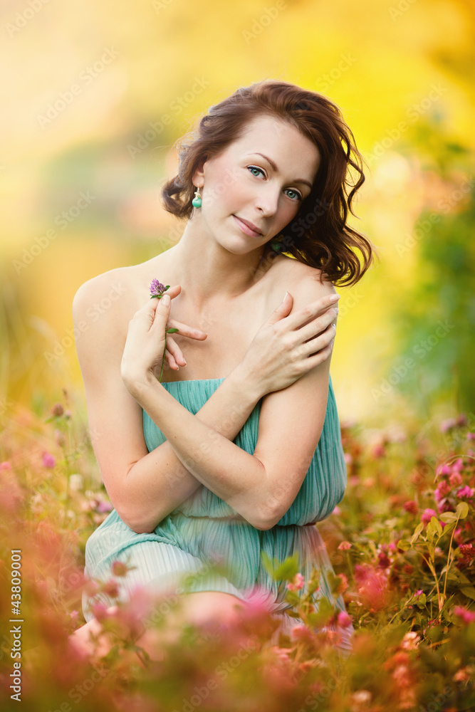 Beauty Woman in the summer sun Beauty Woman in the summer sun