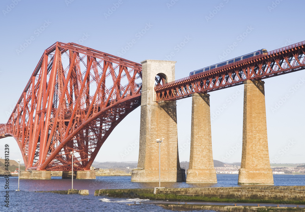 Forth Rail Bridge in Edinburgh, Scotland Forth Rail Bridge in Edinburgh, Scotland