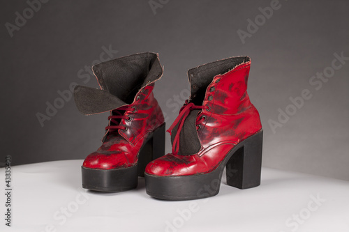 seventies platform shoes