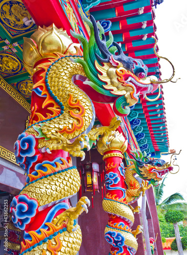 Chinese dragon statue © bejim