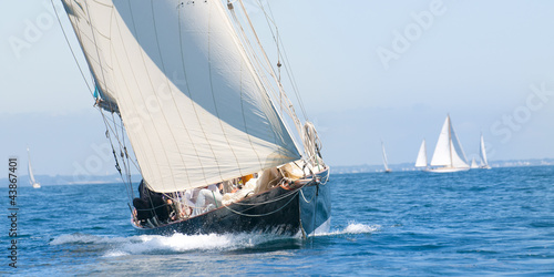 styling retro yacht sailing in the sun © saintho