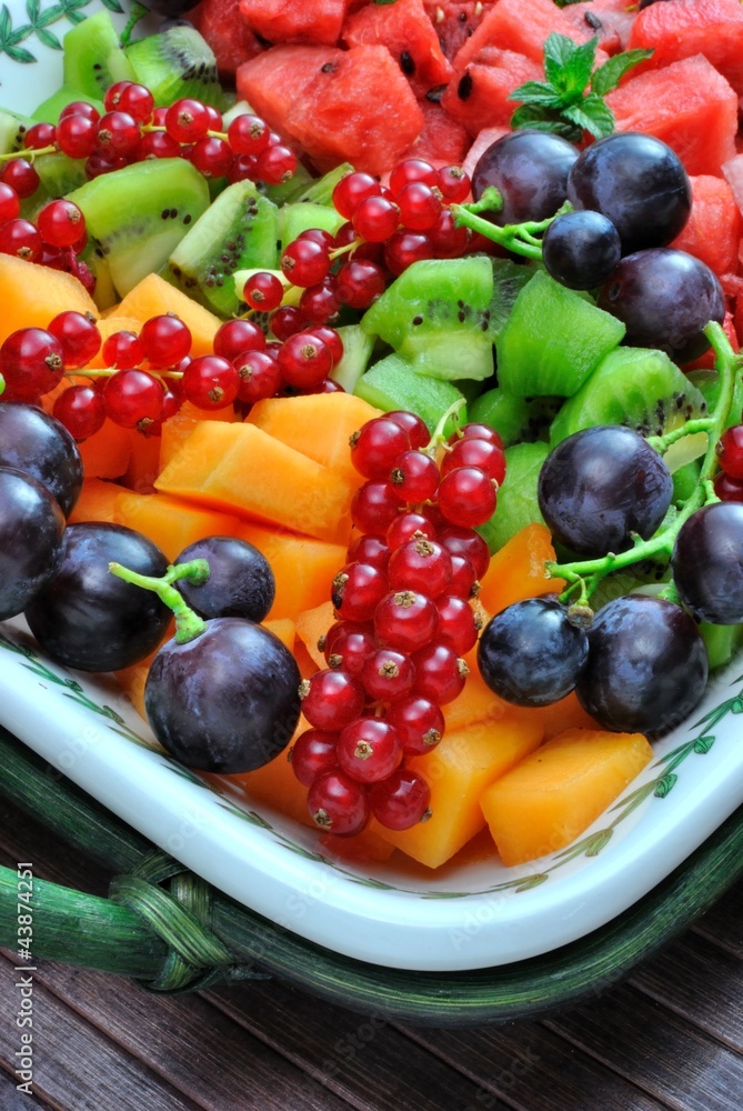 Vassoio di frutta mista a pezzi Vassoio di frutta mista a pezzi