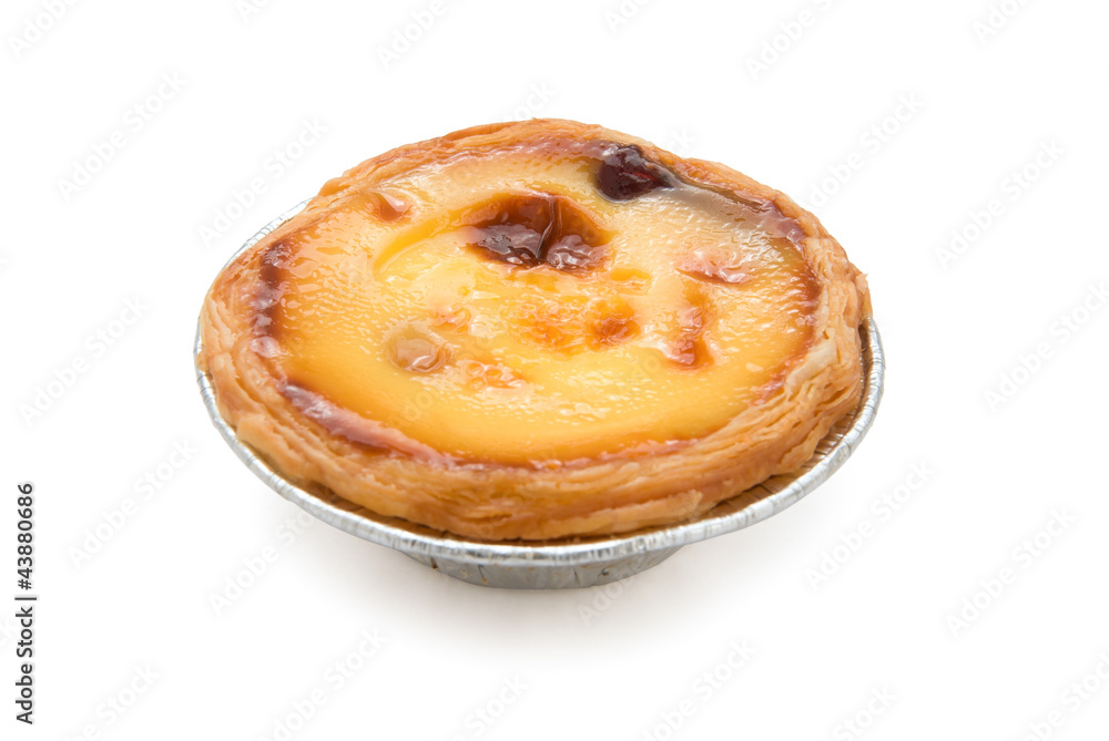 single portuguese egg tart with clipping path single portuguese egg tart with clipping path