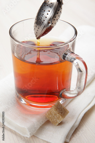 Making tea with tea infuser