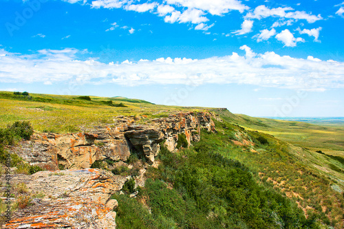 Obraz na płótnie Prairie at Buffalo Jump world heritage site, Alberta, Canada w salonie