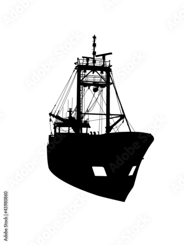 Silhouette of the sea ship