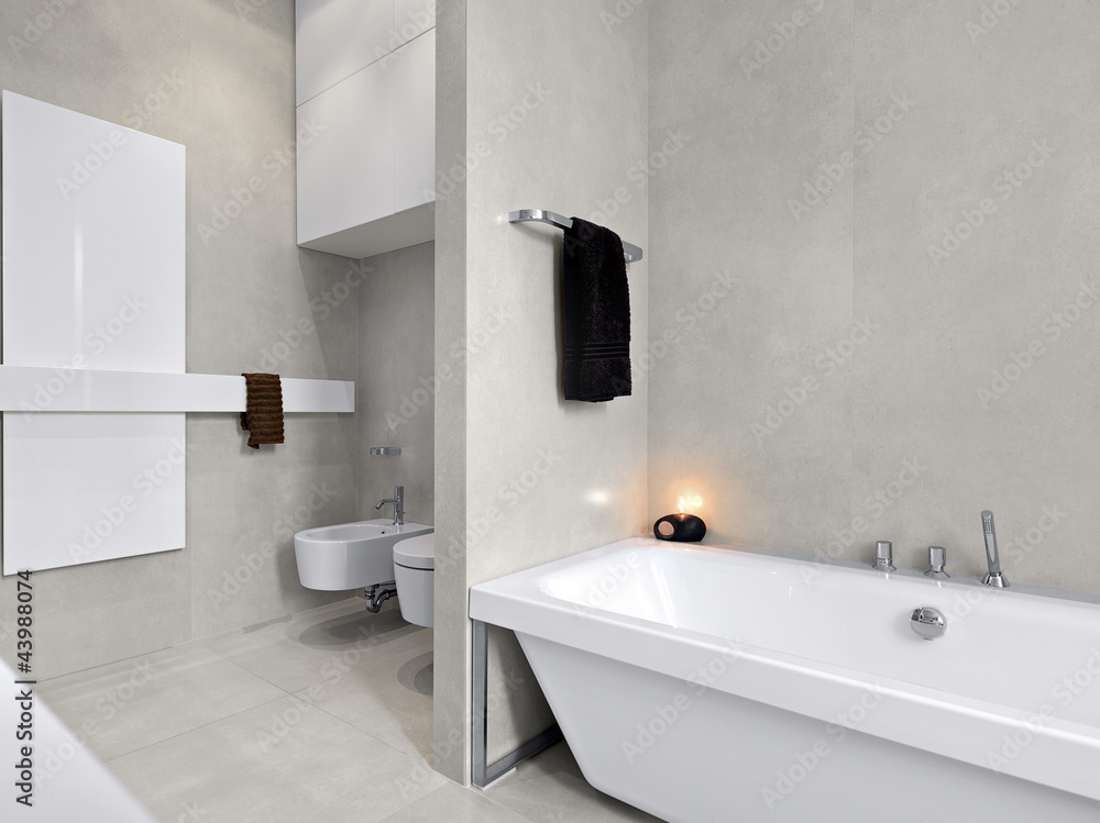 bagno moderno con vasca da bagno Stock Photo | Adobe Stock