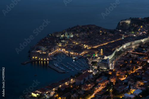Dubrovnik nocą