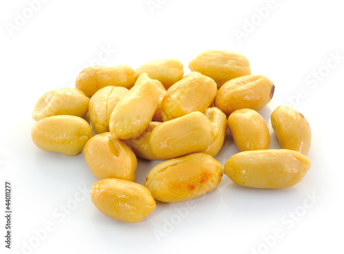 Close-up image of peanuts studio isolated on white background © sommai