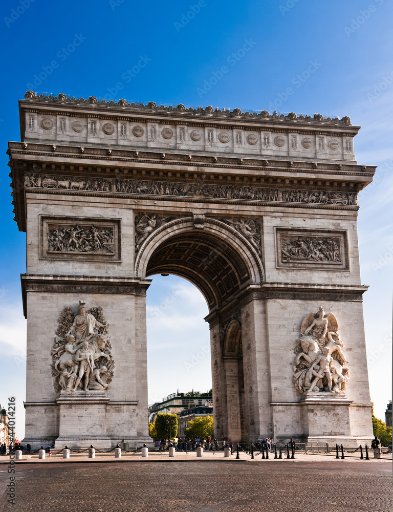 The Arc deTriomphe in Paris